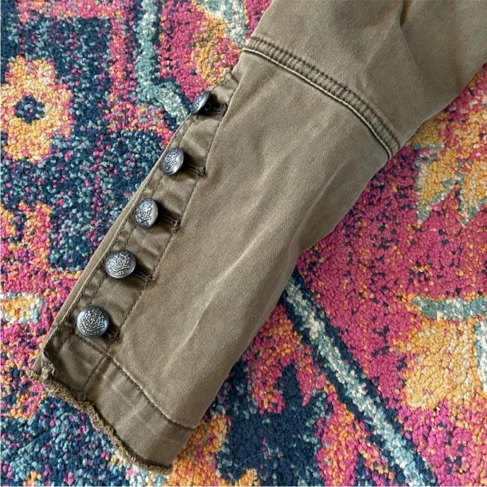 Free People | Women’s Olive Green Ruffle Hem Utility Jacket Button Accents Sz XS